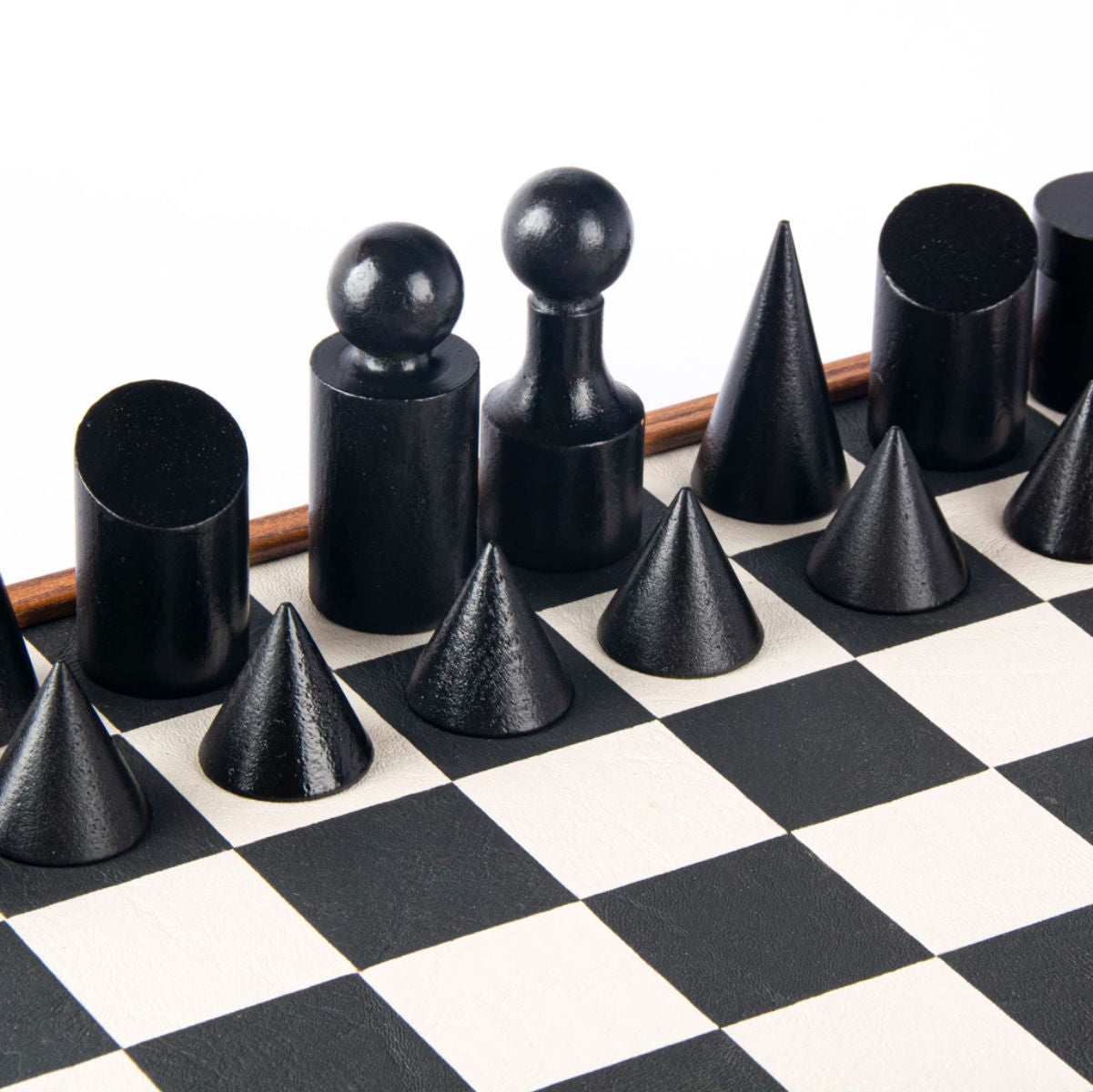 Manopoulos Bauhaus Chess Set