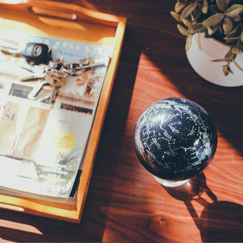 MOVA Rotating Globe (4.5). Constellations